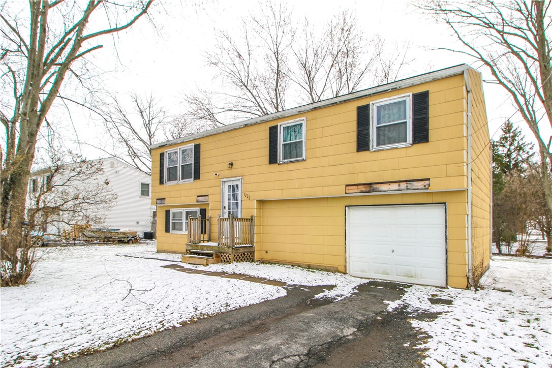 1221 Hinchey Road Gates, NY 14624 - Photo 2 of 16