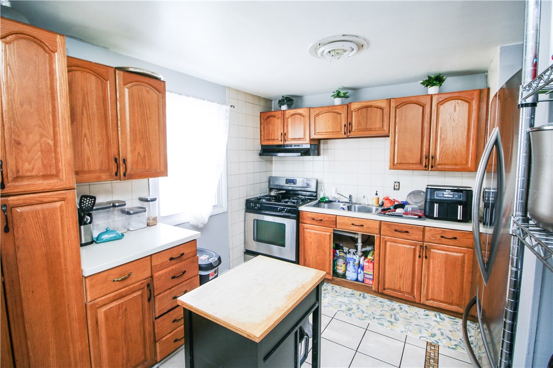 1221 Hinchey Road Gates, NY 14624 - Photo 5 of 16