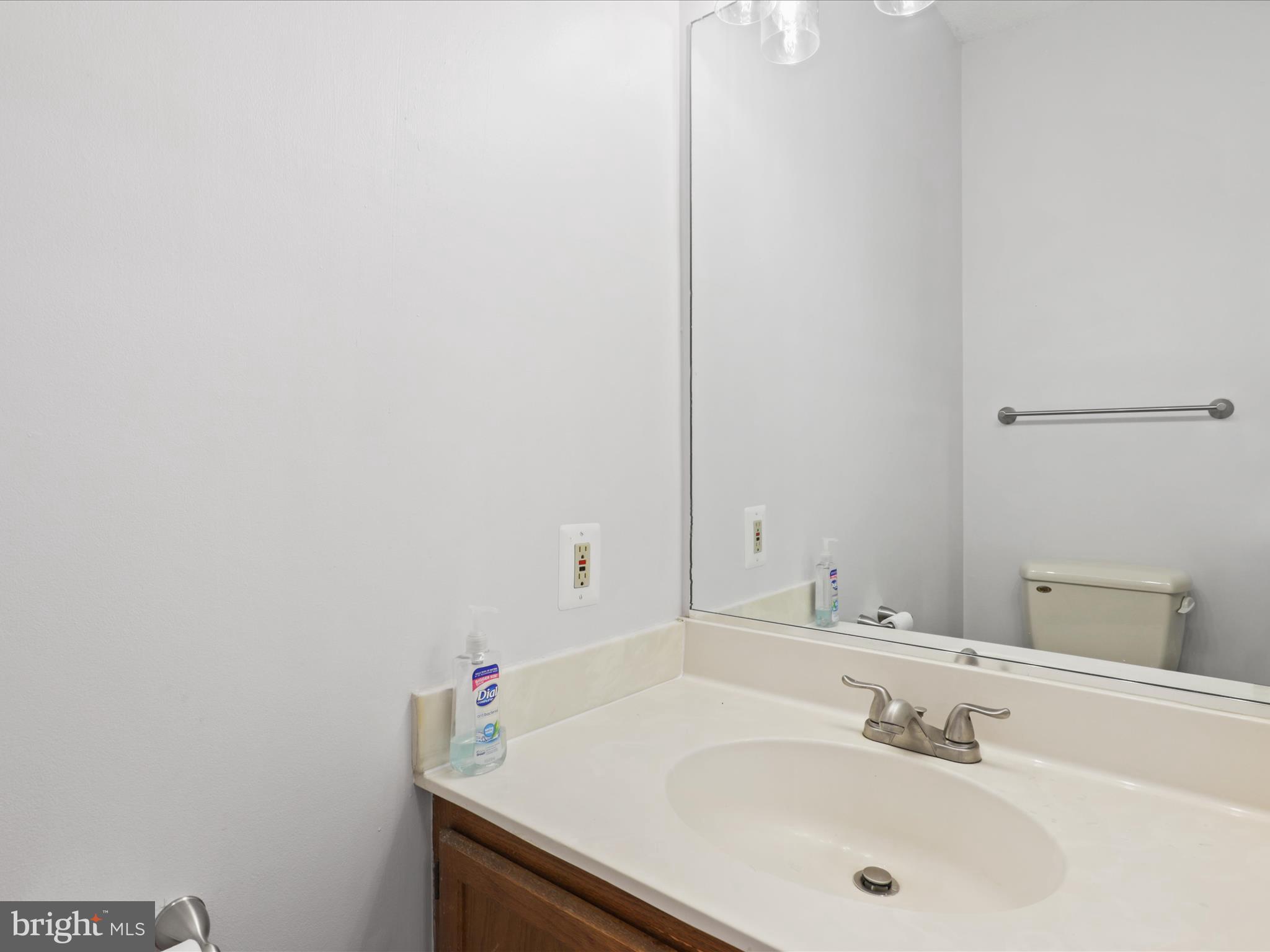 7200 Stover Drive Alexandria, VA 22306 - Photo 13 of 48