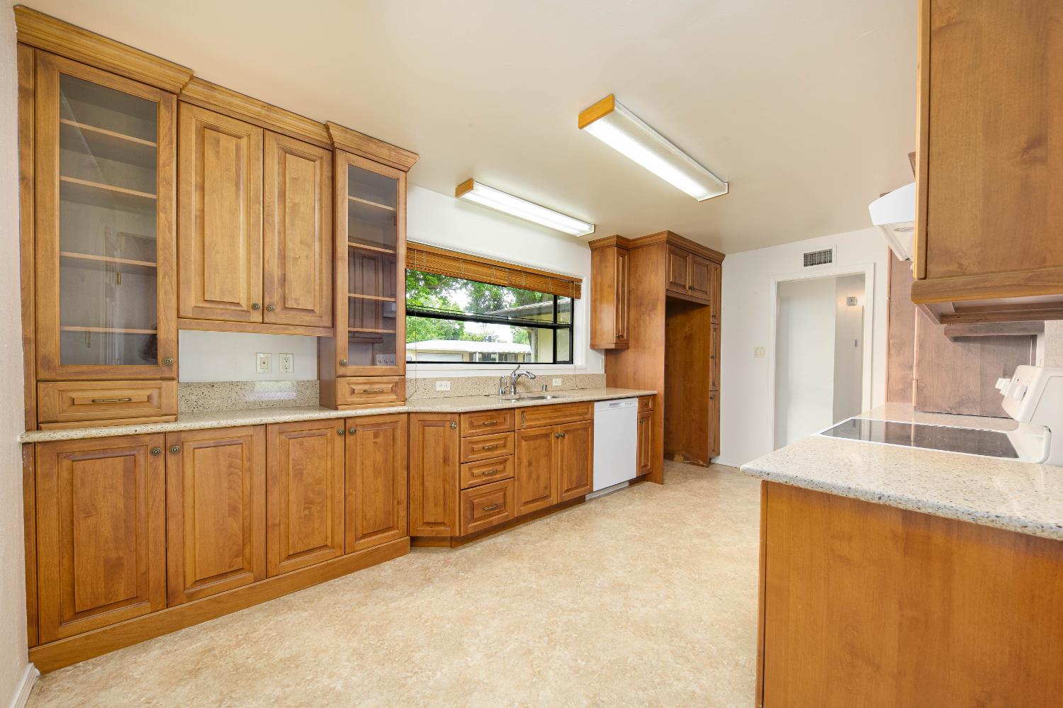 7113 Dolan Way Citrus Heights, CA 95621 - Photo 16 of 55