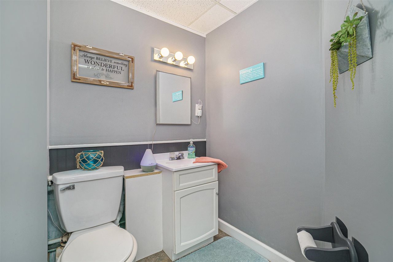 7399 Sullivan Road Grawn, MI 49637 - Photo 20 of 30 1891615-19.JPG