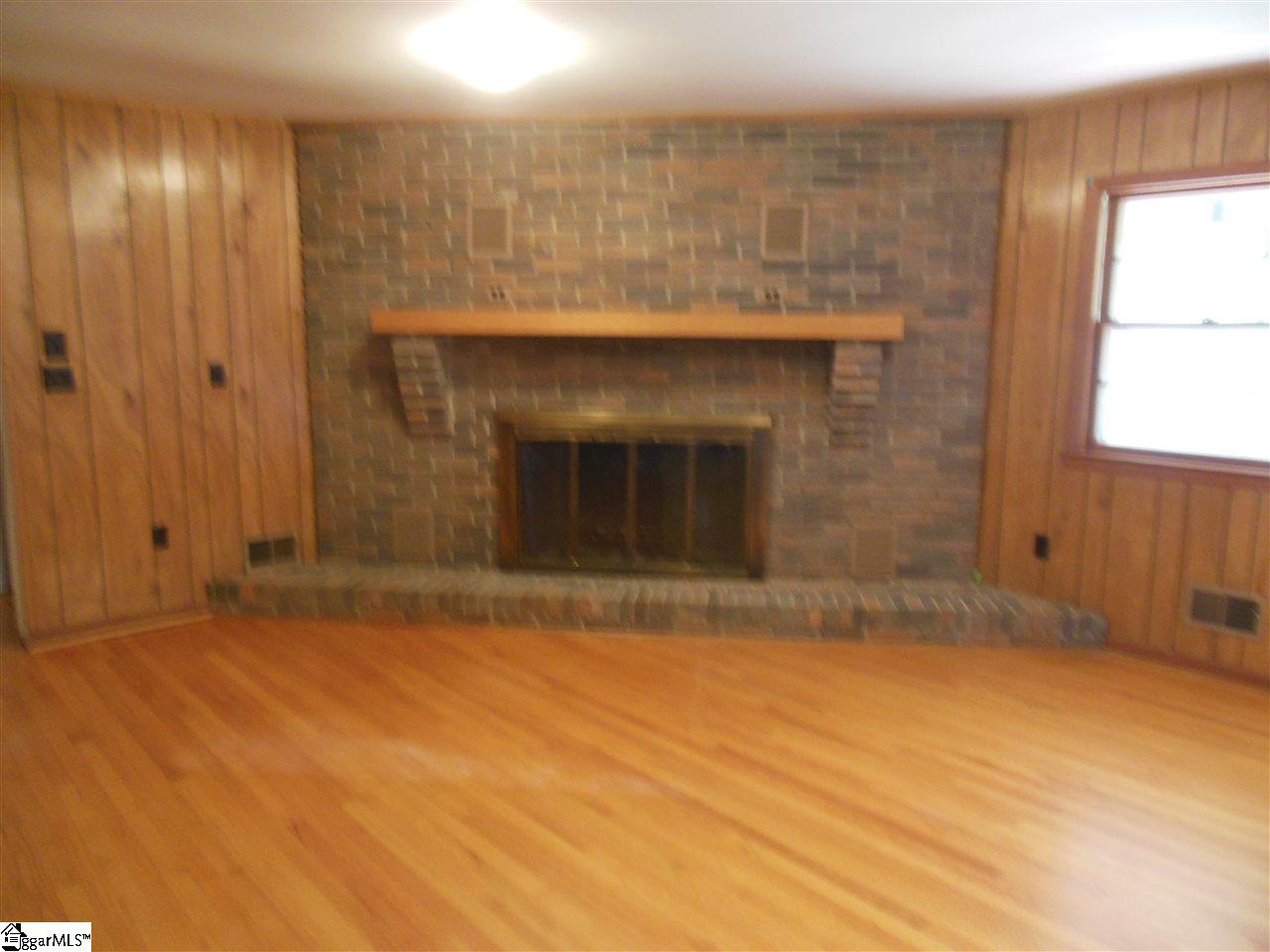 343 Pace Valley Road Easley, SC 29640 - Photo 2 of 10