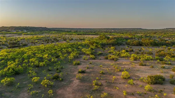 $1,076,700 | 404 Valera Tx 76884, Talpa, TX 76882