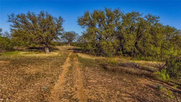 $1,076,700 | 404 Valera Tx 76884, Talpa, TX 76882