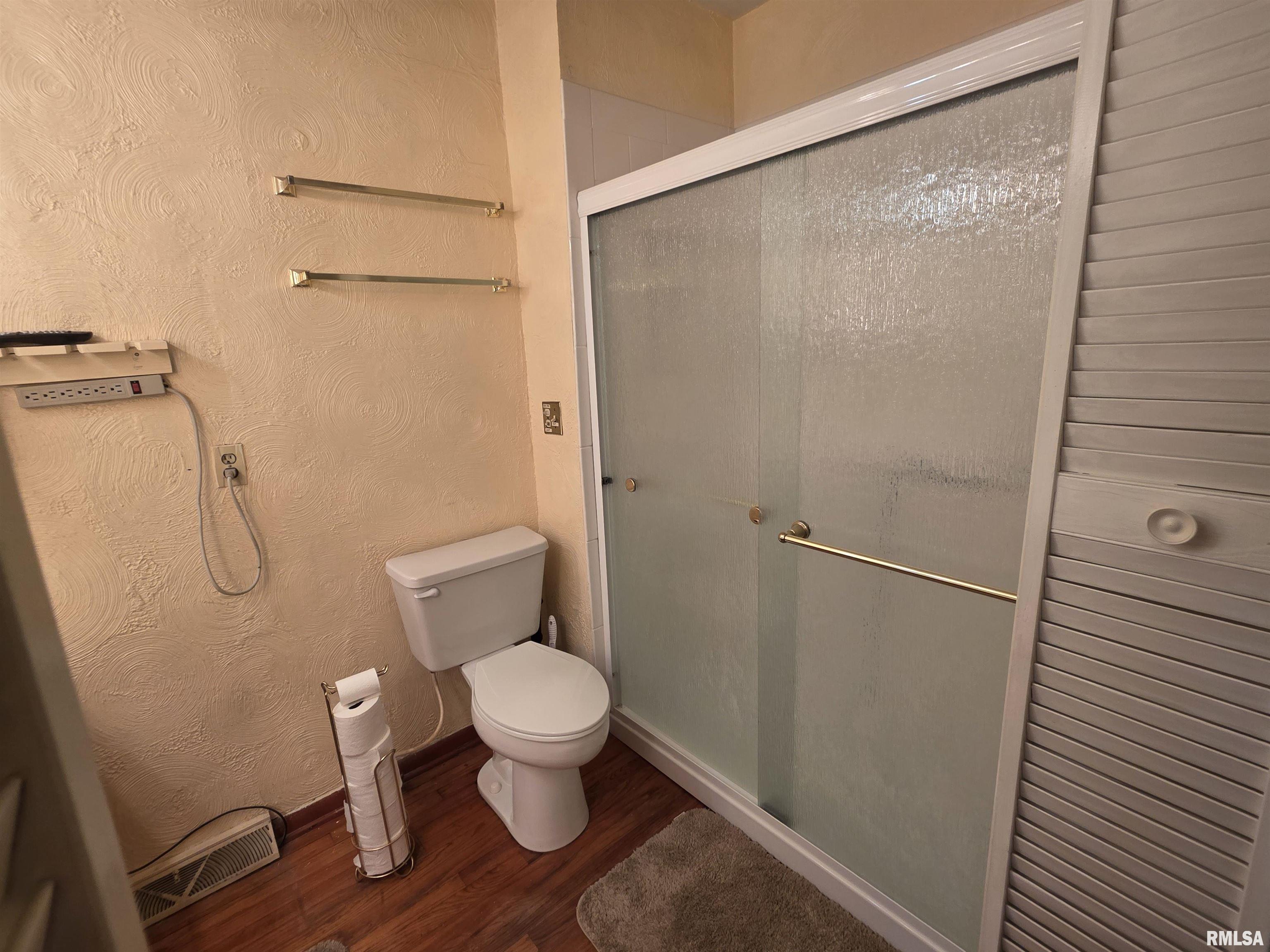 850 South Main Street Canton, IL 61520 - Photo 9 of 16 Gallery Image 9