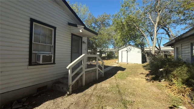 $1,500 | 3510 Robinson Avenue, Austin, TX 78722