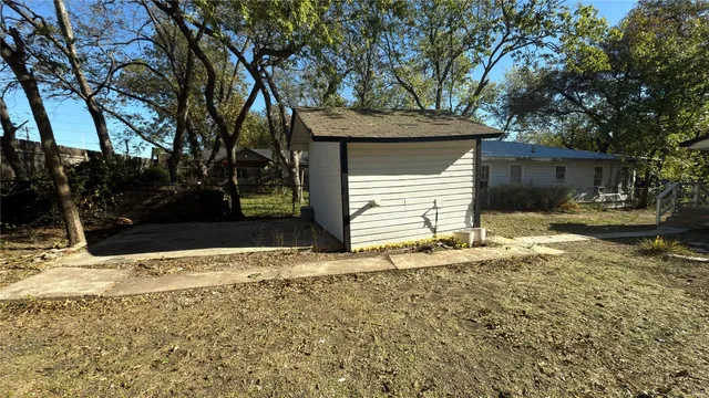 $1,500 | 3510 Robinson Avenue, Austin, TX 78722