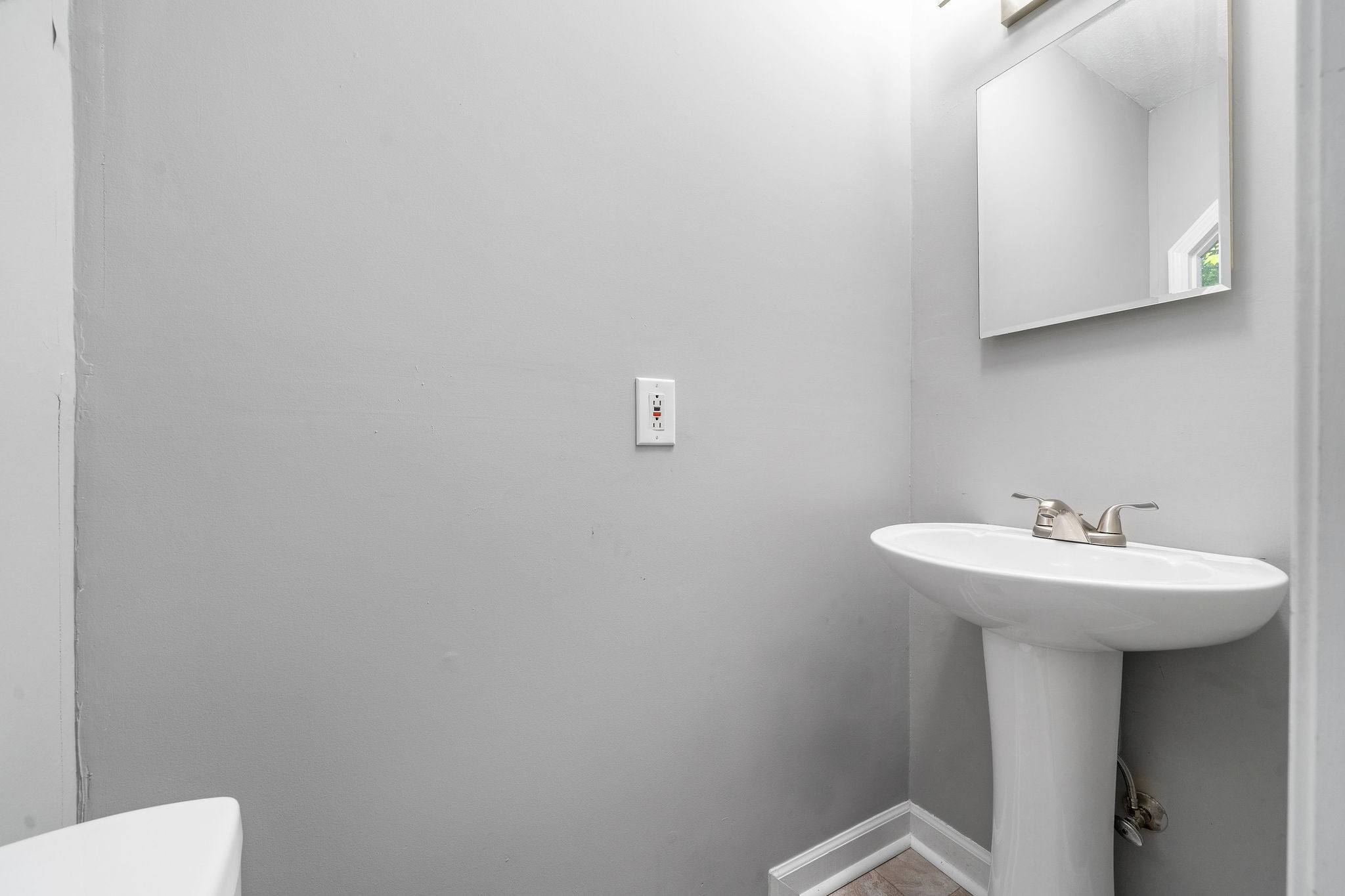 2095 Ferry Road Clarksville, TN 37040 - Photo 19 of 25 Gallery Image 19