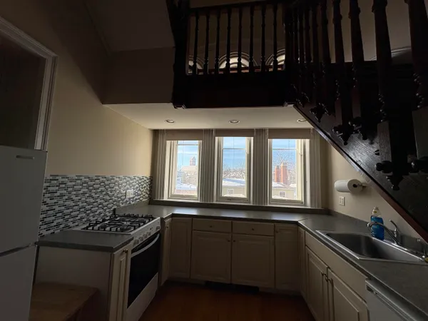 $2,650 | 241 Middle Street, Unit 9, Portsmouth, NH 03801