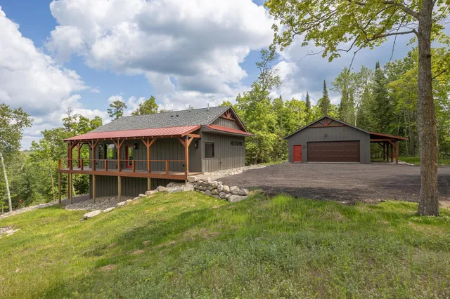 $695,000 | 2018 County 5 Street Northwest, Hackensack, MN 56452