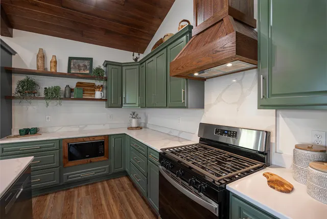 $695,000 | 2018 County 5 Street Northwest, Hackensack, MN 56452