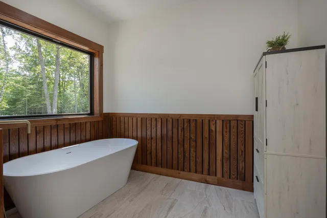 $695,000 | 2018 County 5 Street Northwest, Hackensack, MN 56452