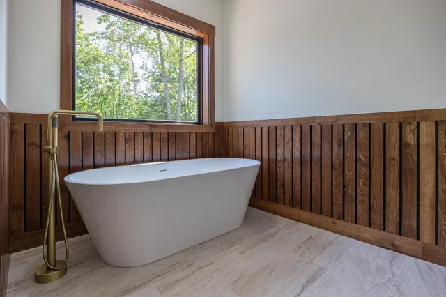 $695,000 | 2018 County 5 Street Northwest, Hackensack, MN 56452