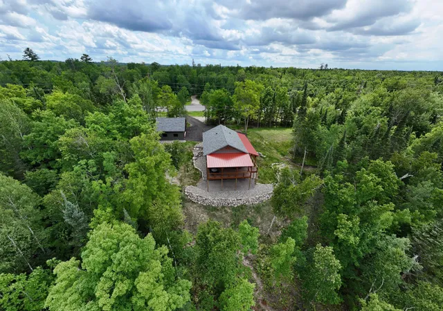 $695,000 | 2018 County 5 Street Northwest, Hackensack, MN 56452