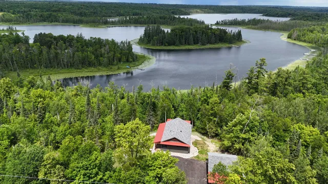 $695,000 | 2018 County 5 Street Northwest, Hackensack, MN 56452