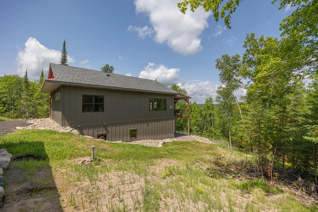 $695,000 | 2018 County 5 Street Northwest, Hackensack, MN 56452