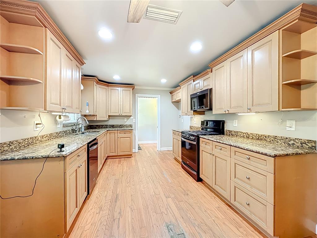 4851 Hester Avenue Sanford, FL 32773 - Photo 9 of 85