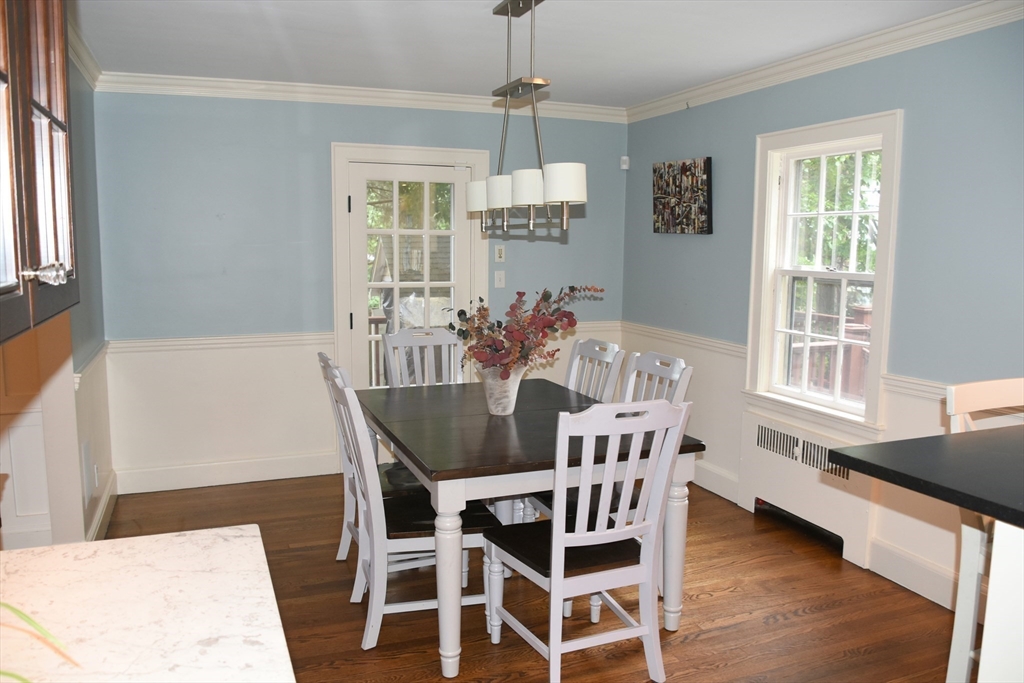 20 Shaw Road Wellesley, MA 02481 - Photo 8 of 28