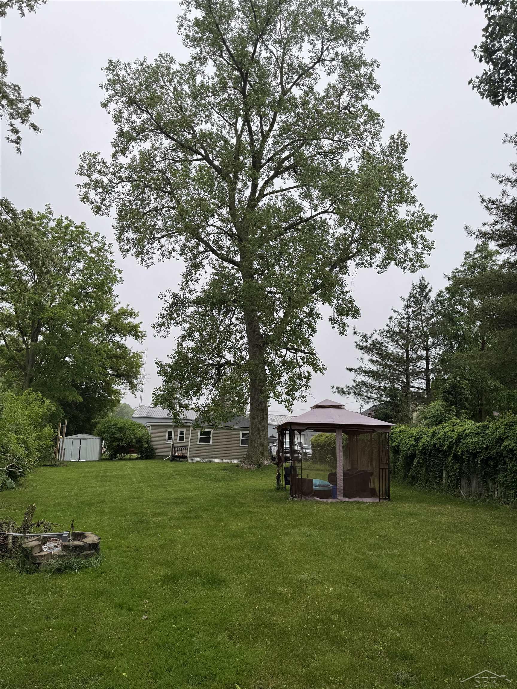227 South McKinley Road Flushing, MI 48433 - Photo 4 of 17
