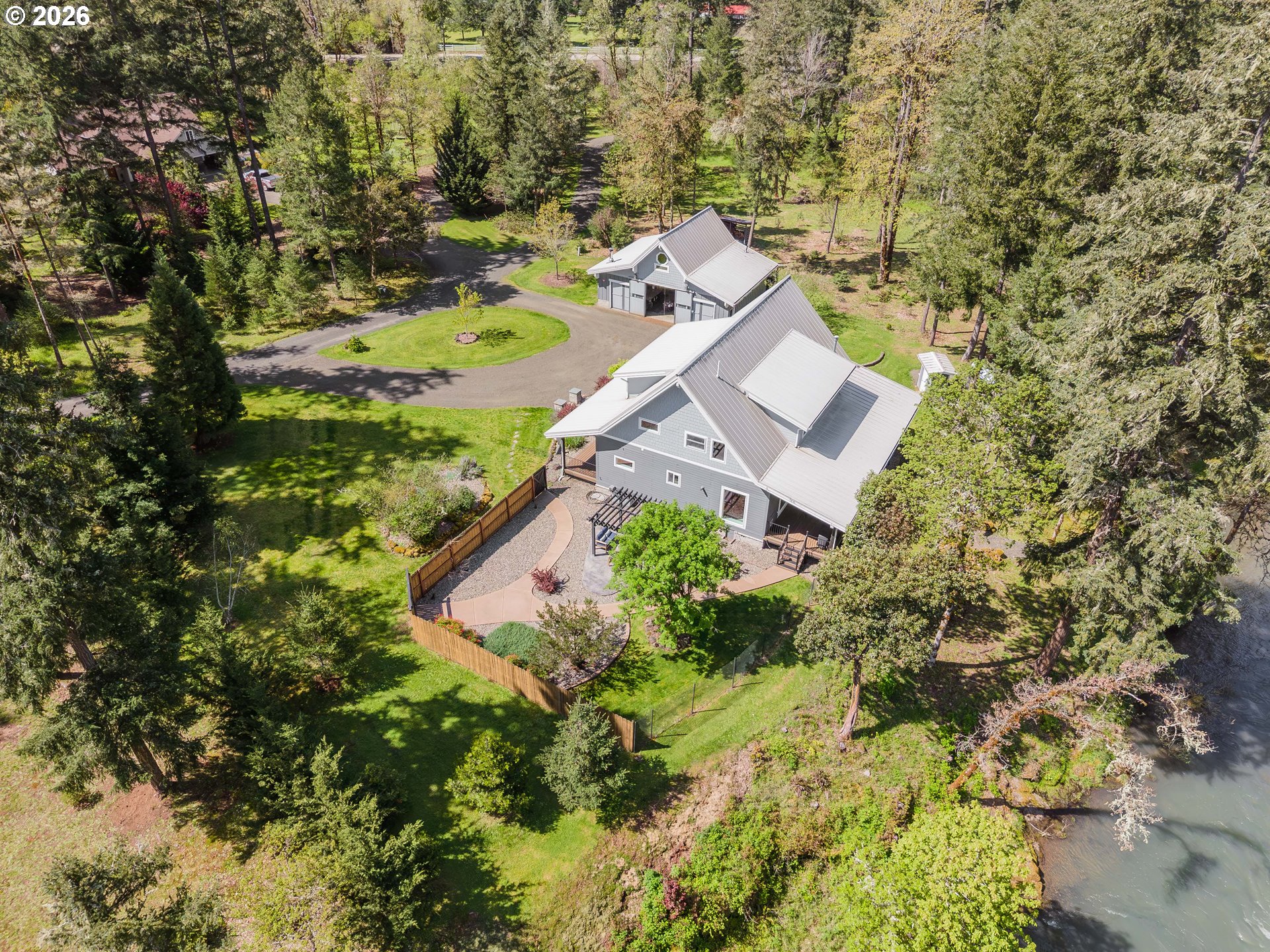 495 Indian Point Lane Glide, OR 97443 - Photo 5 of 47