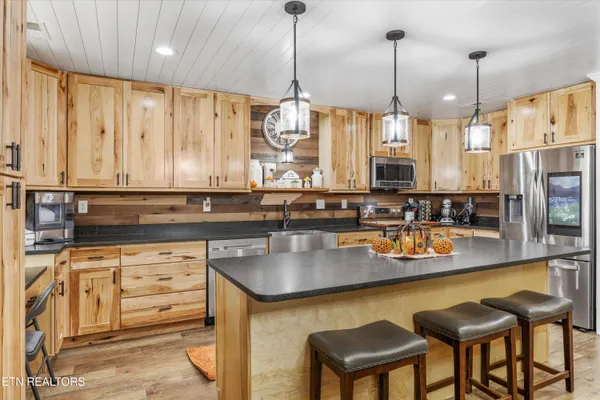 $1,400,000 | 420 Brakebill Road, Knoxville, TN 37924