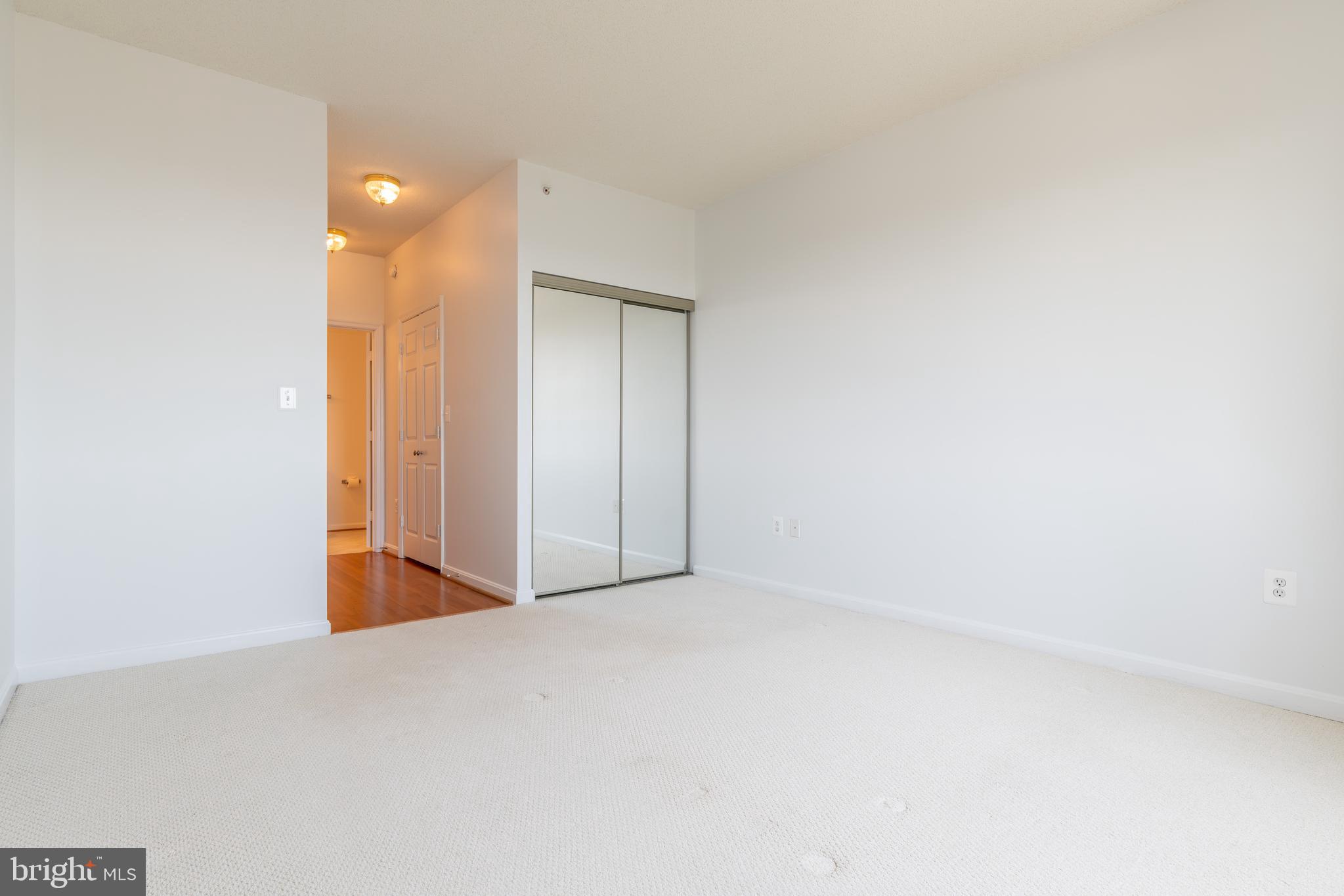 19355 Cypress Ridge Terrace, Unit 708 Leesburg, VA 20176 - Photo 33 of 36