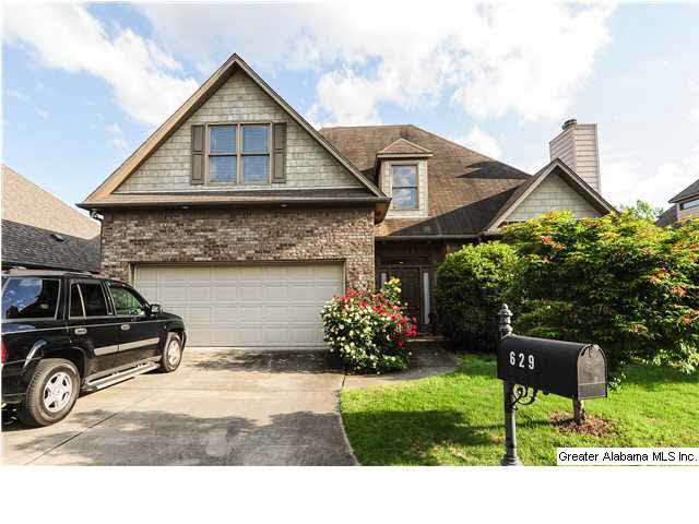 629 Willow Crest Road Birmingham, AL 35226 - Photo 2 of 28