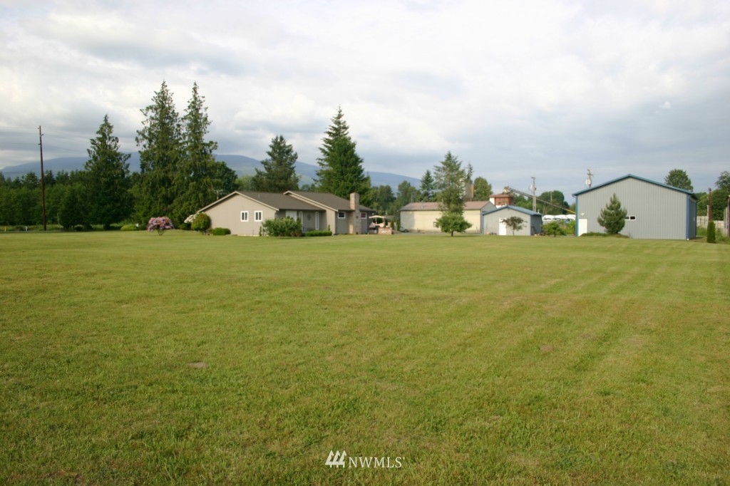 303 East Jones Road Sedro-Woolley, WA 98284 - Photo 2 of 14 Gallery Image 2