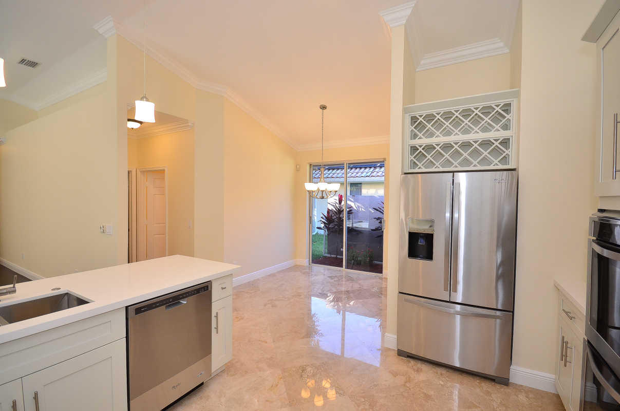 6601 Northwest 23rd Way Boca Raton, FL 33496 - Photo 4 of 36 KITCHEN