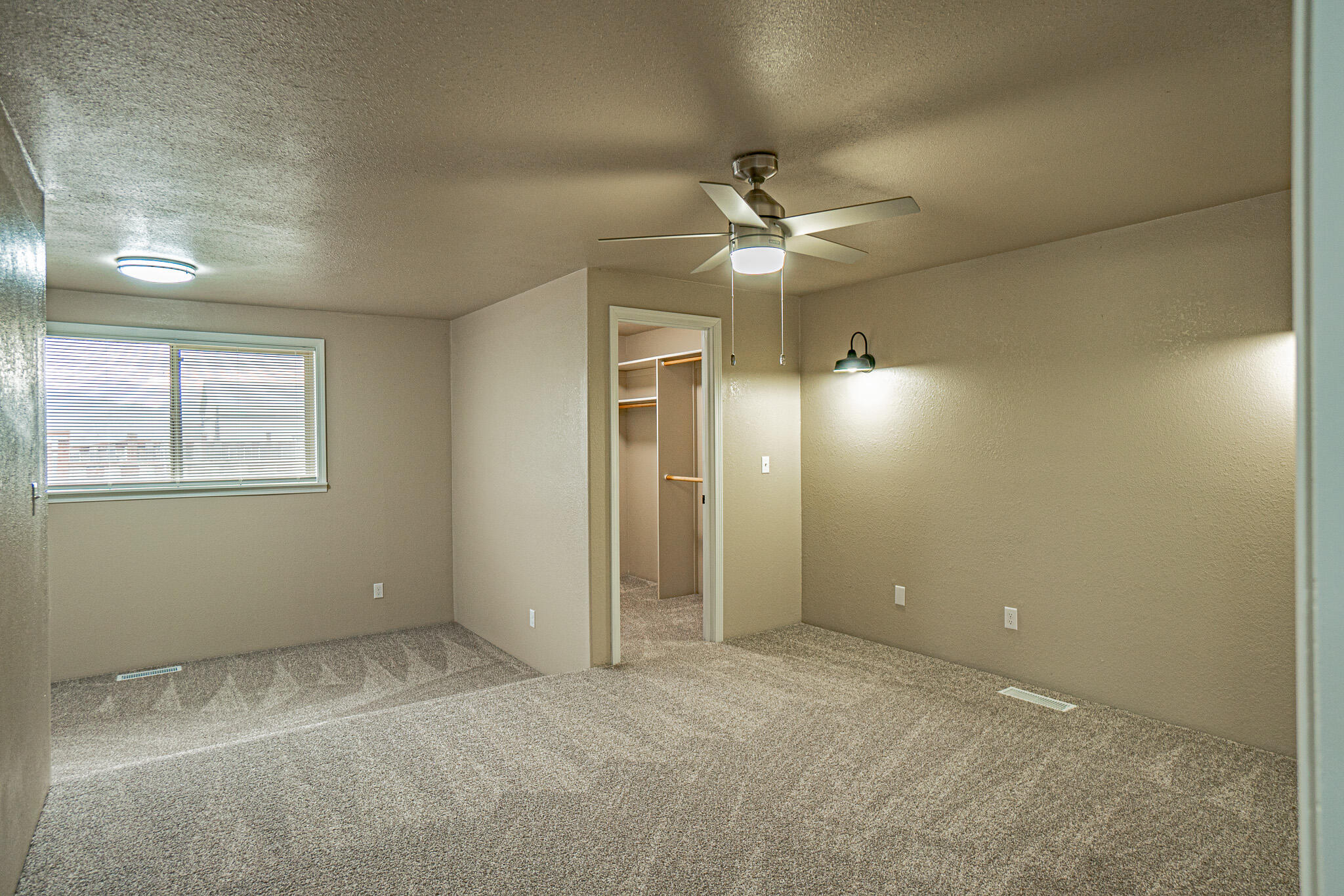 4666 Antelope Road White City, OR 97503 - Photo 14 of 31 DSC05579-HDR