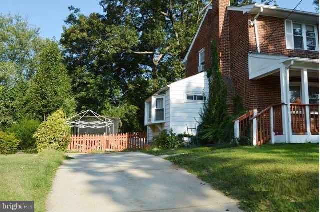 9618 Dilston Road Silver Spring, MD 20903 - Photo 4 of 4 Exterior (Front)