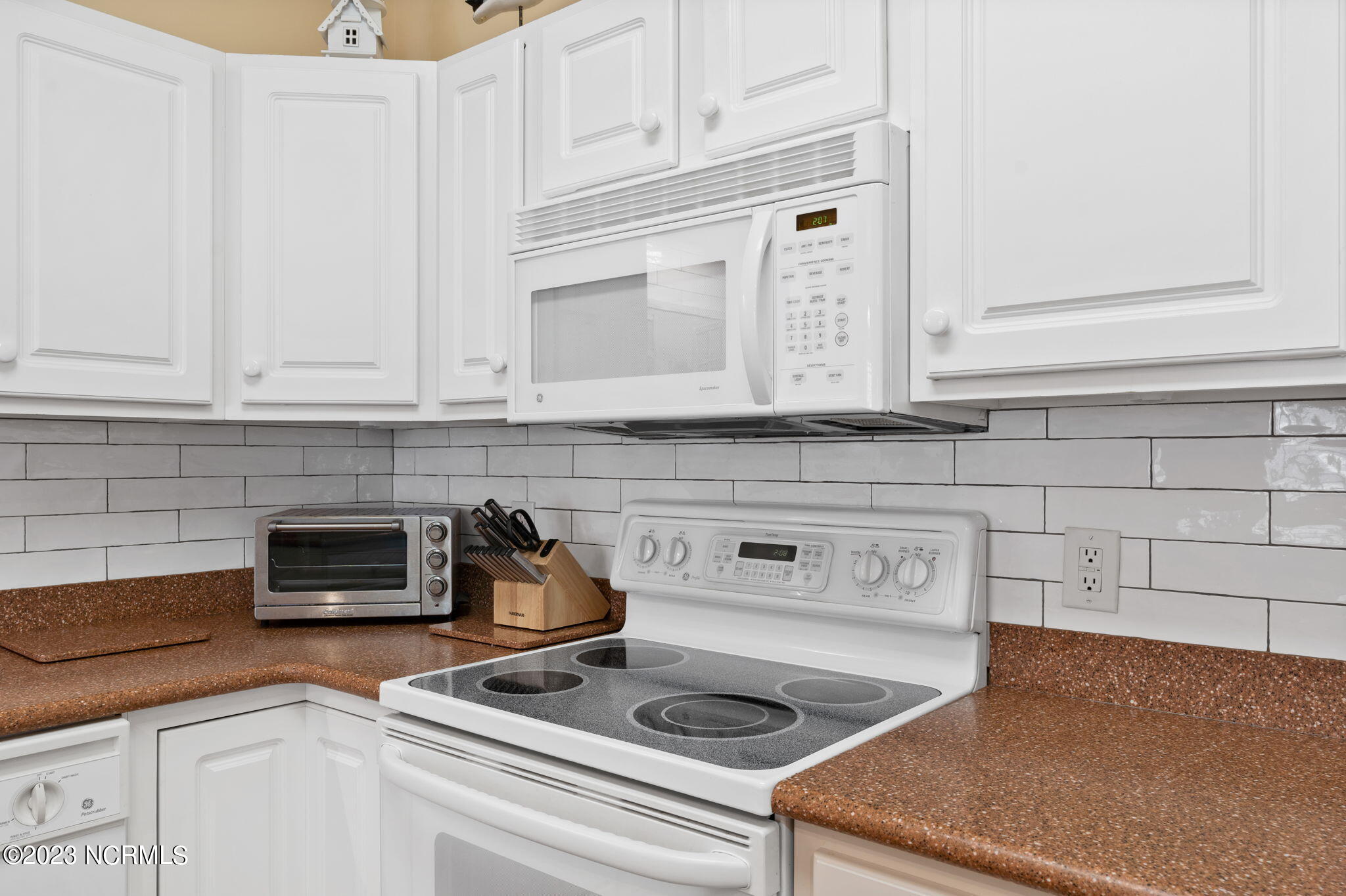 126 Rice Mill Circle, Unit 2 Sunset Beach, NC 28468 - Photo 12 of 90 Microwave and Range