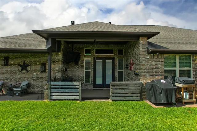 $425,000 | 3057 Peterson Circle, Bryan, TX 77802