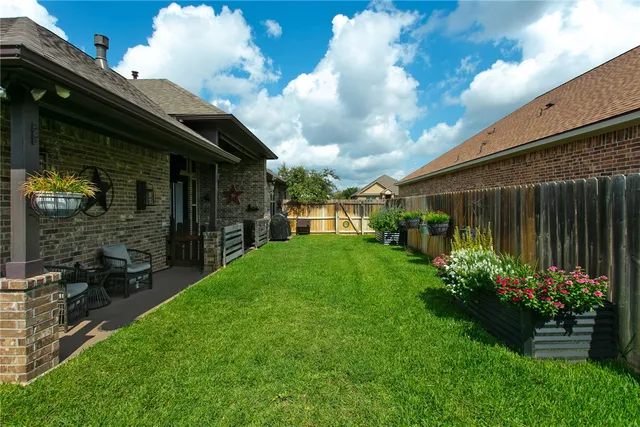 $425,000 | 3057 Peterson Circle, Bryan, TX 77802