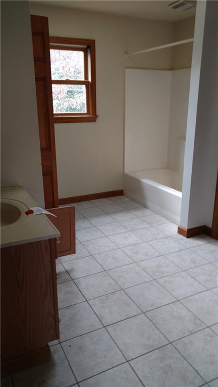 390 Glendale Road Beaver Falls, PA 15010 - Photo 10 of 16 Gallery Image 10