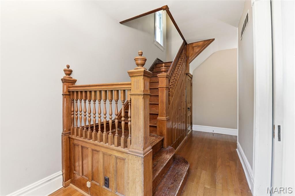 1735 Redman Road St. Louis, MO 63138 - Photo 9 of 28 Gallery Image 9