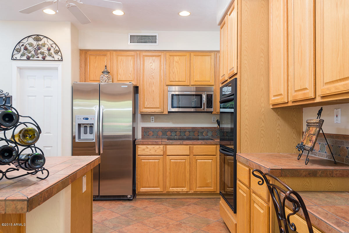 3165 East Desert Willow Road Phoenix, AZ 85048 - Photo 11 of 30 Kitchen