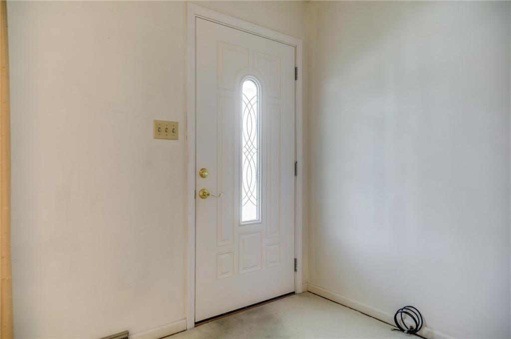710 Howard Road Greenwood, IN 46142 - Photo 5 of 28 Gallery Image 5