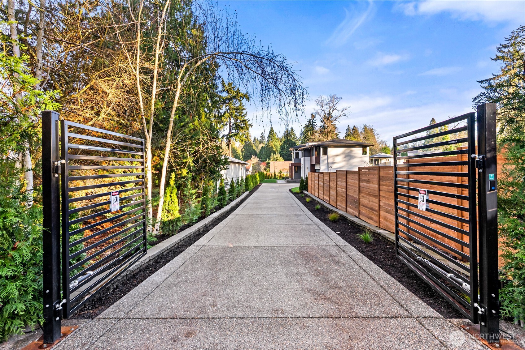 30220 23rd Avenue Southwest Federal Way, WA 98023 - Photo 3 of 40