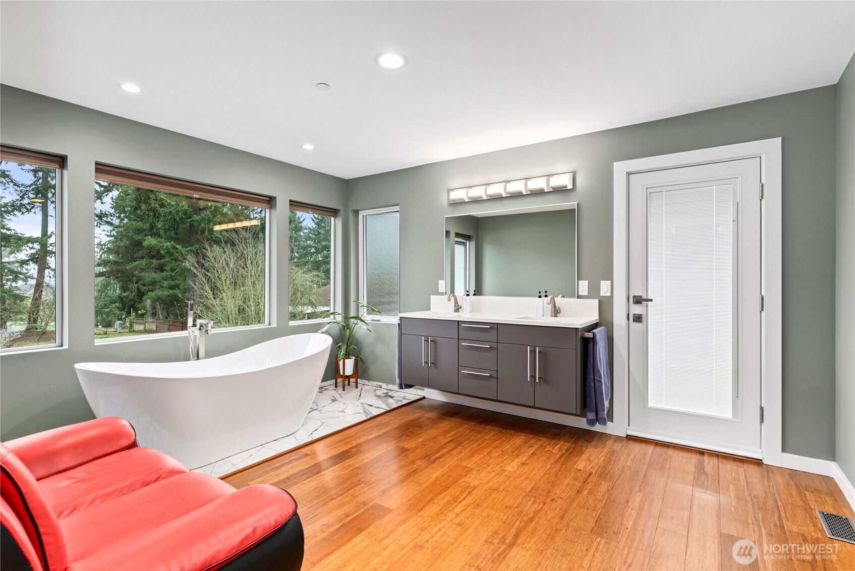 30220 23rd Avenue Southwest Federal Way, WA 98023 - Photo 37 of 40