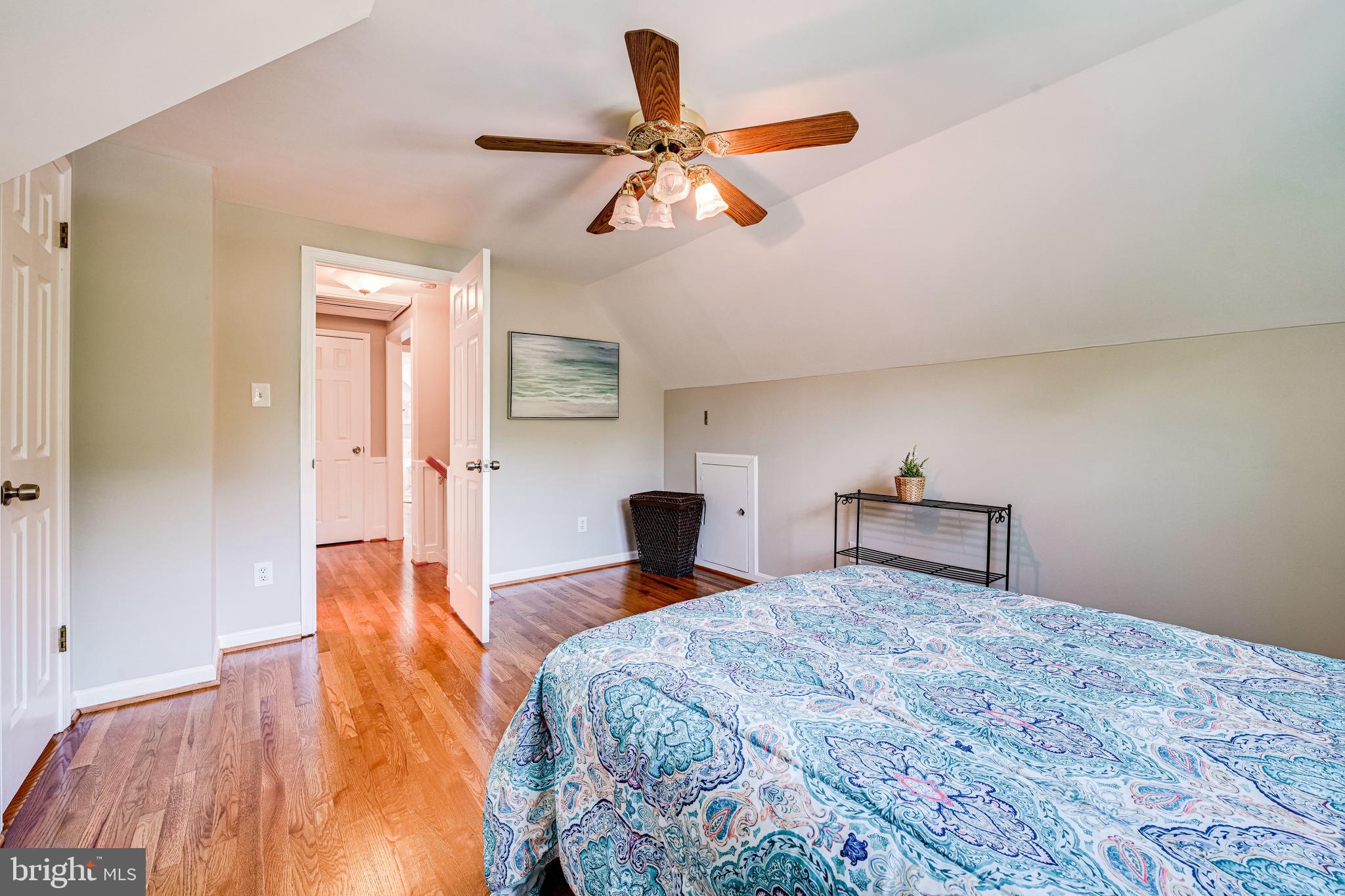 8937 Victoria Road Springfield, VA 22151 - Photo 27 of 46