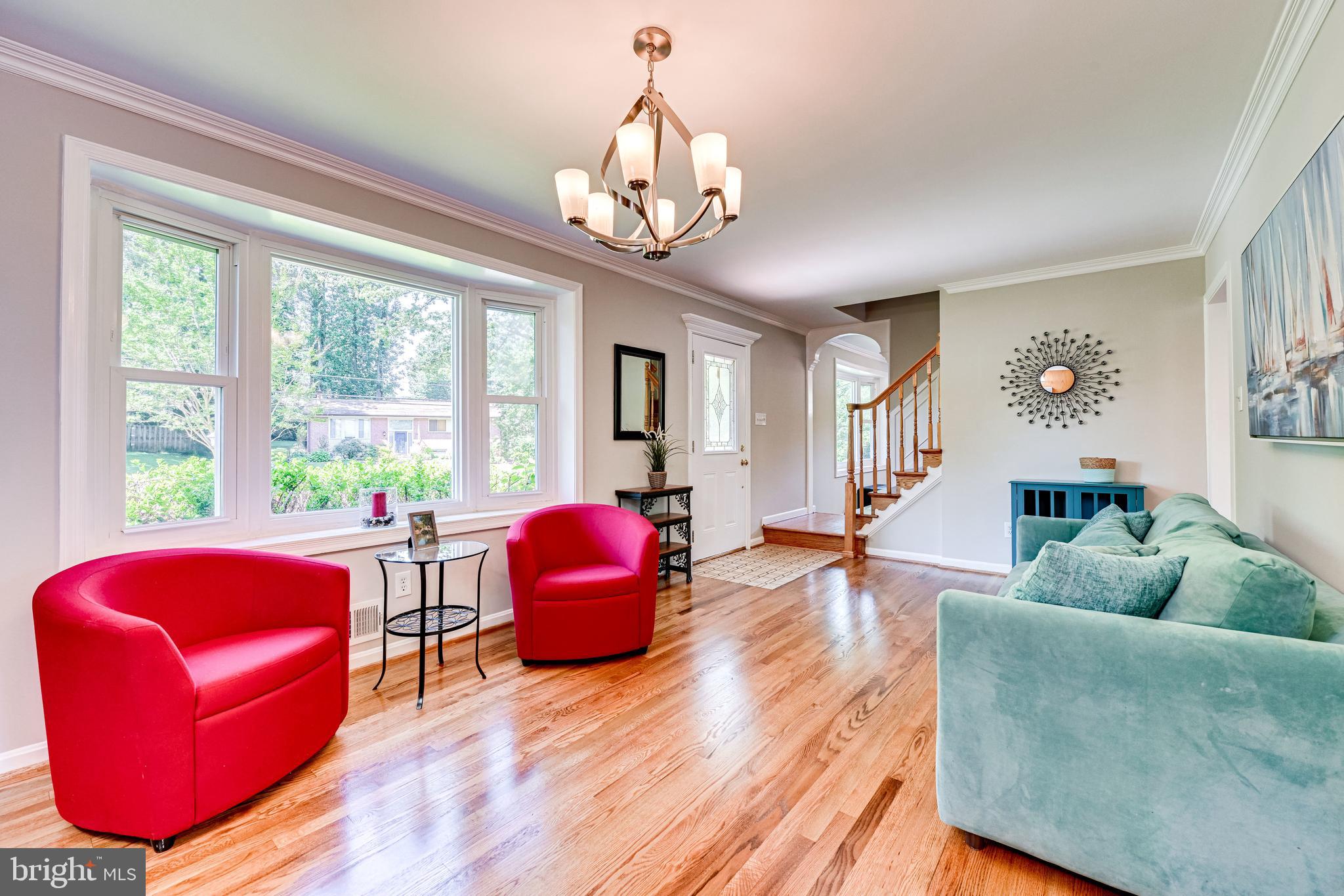 8937 Victoria Road Springfield, VA 22151 - Photo 6 of 46