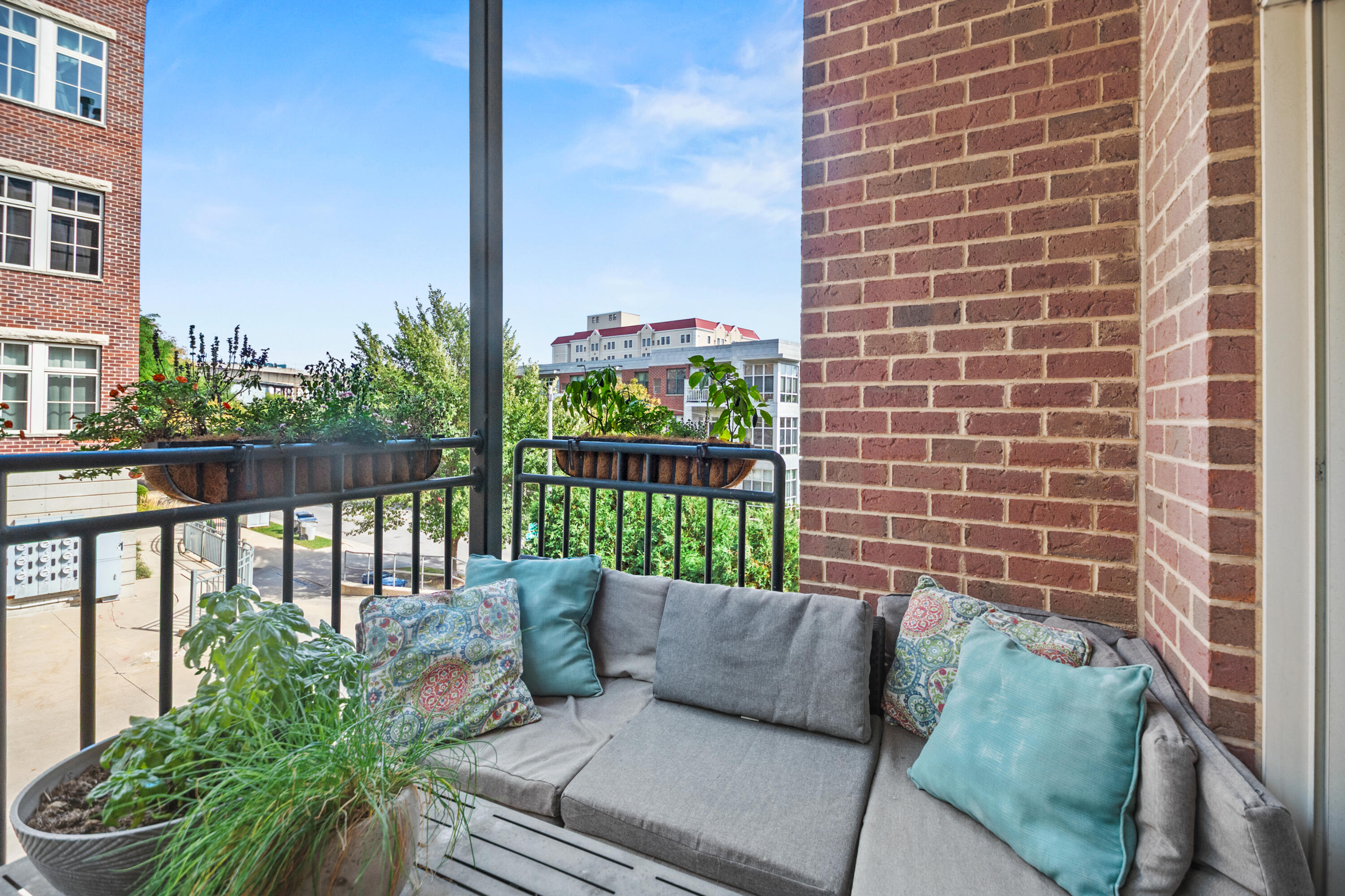 1809 North Commerce Street, Unit 103 Milwaukee, WI 53212 - Photo 16 of 66 DSC_4440