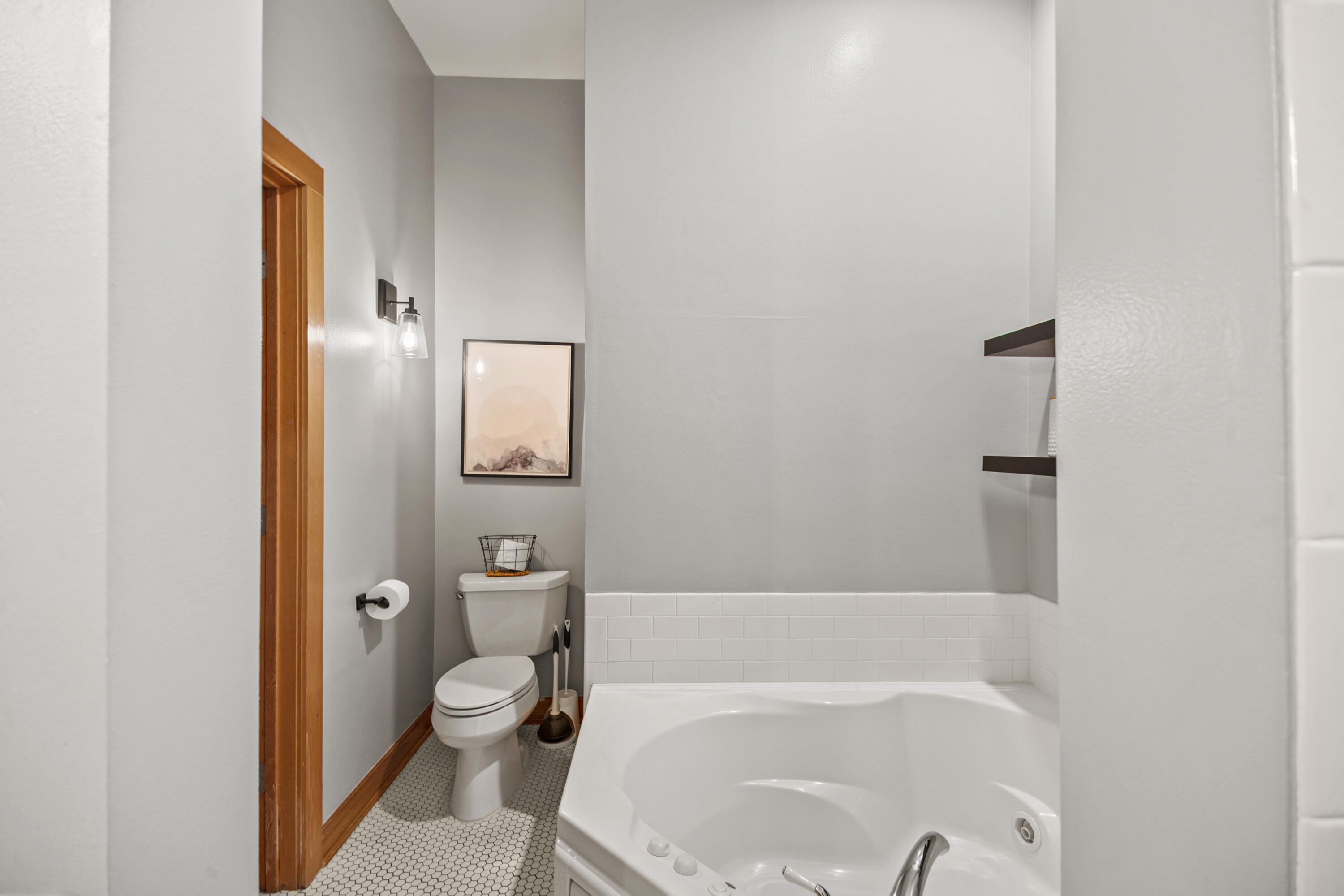 1809 North Commerce Street, Unit 103 Milwaukee, WI 53212 - Photo 37 of 66 DSC_4419