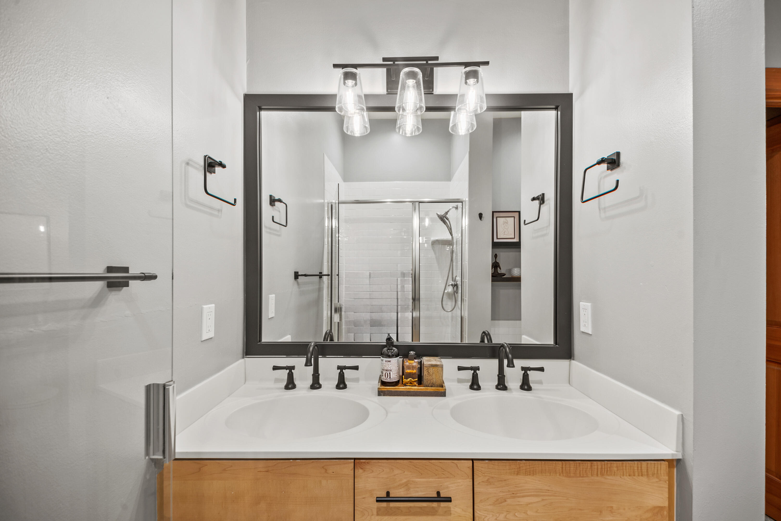 1809 North Commerce Street, Unit 103 Milwaukee, WI 53212 - Photo 38 of 66 DSC_4425