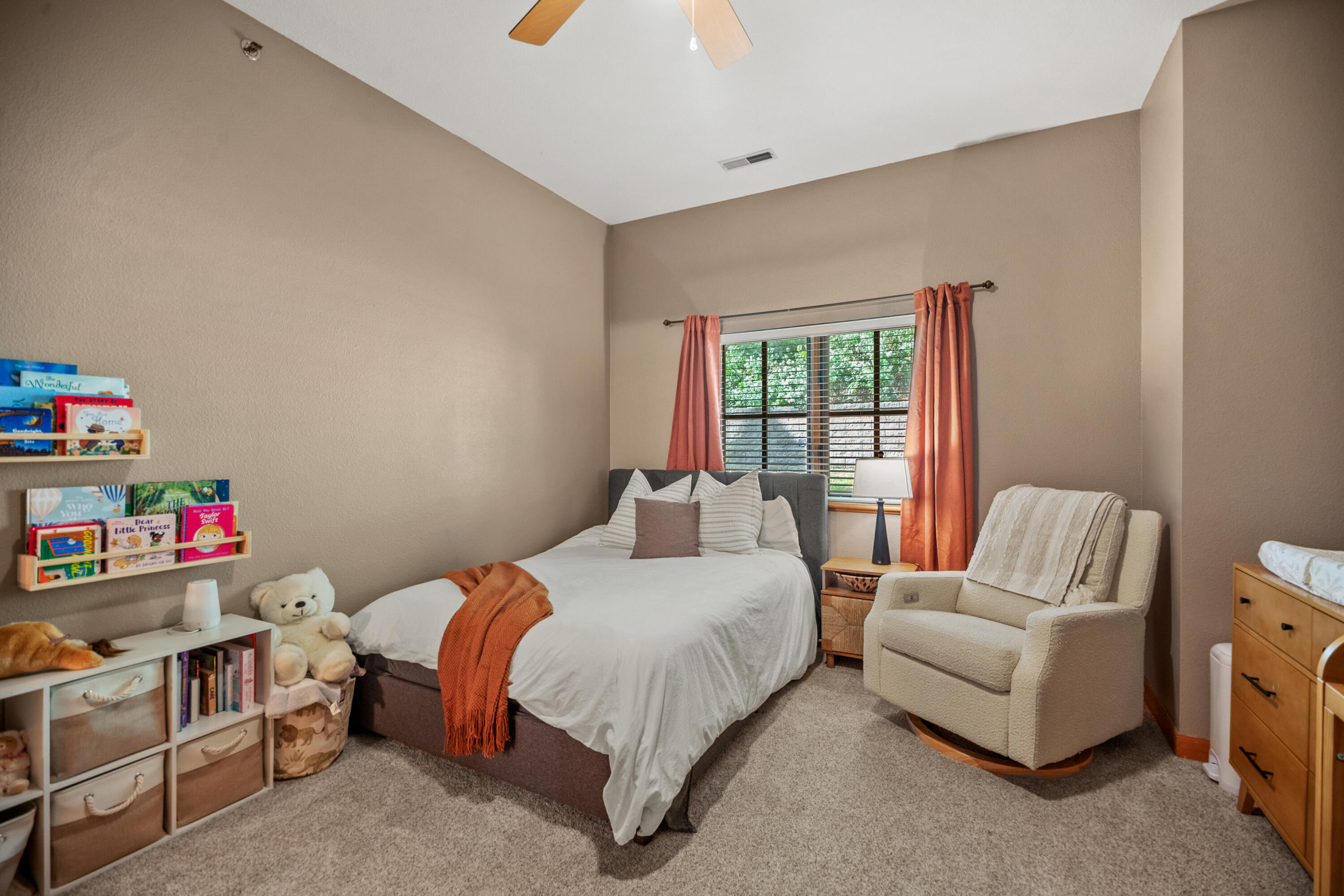 1809 North Commerce Street, Unit 103 Milwaukee, WI 53212 - Photo 40 of 66 DSC_4347