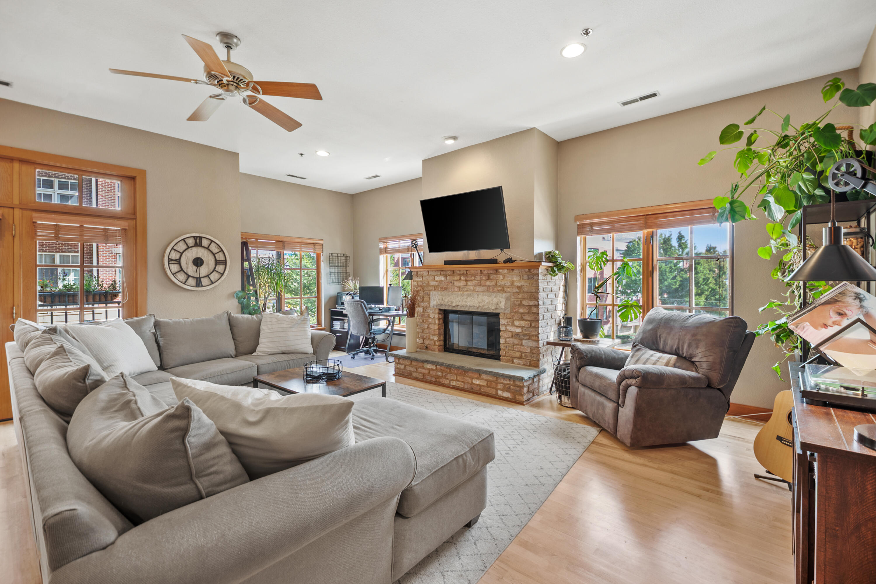 1809 North Commerce Street, Unit 103 Milwaukee, WI 53212 - Photo 4 of 66 DSC_4263-Edit