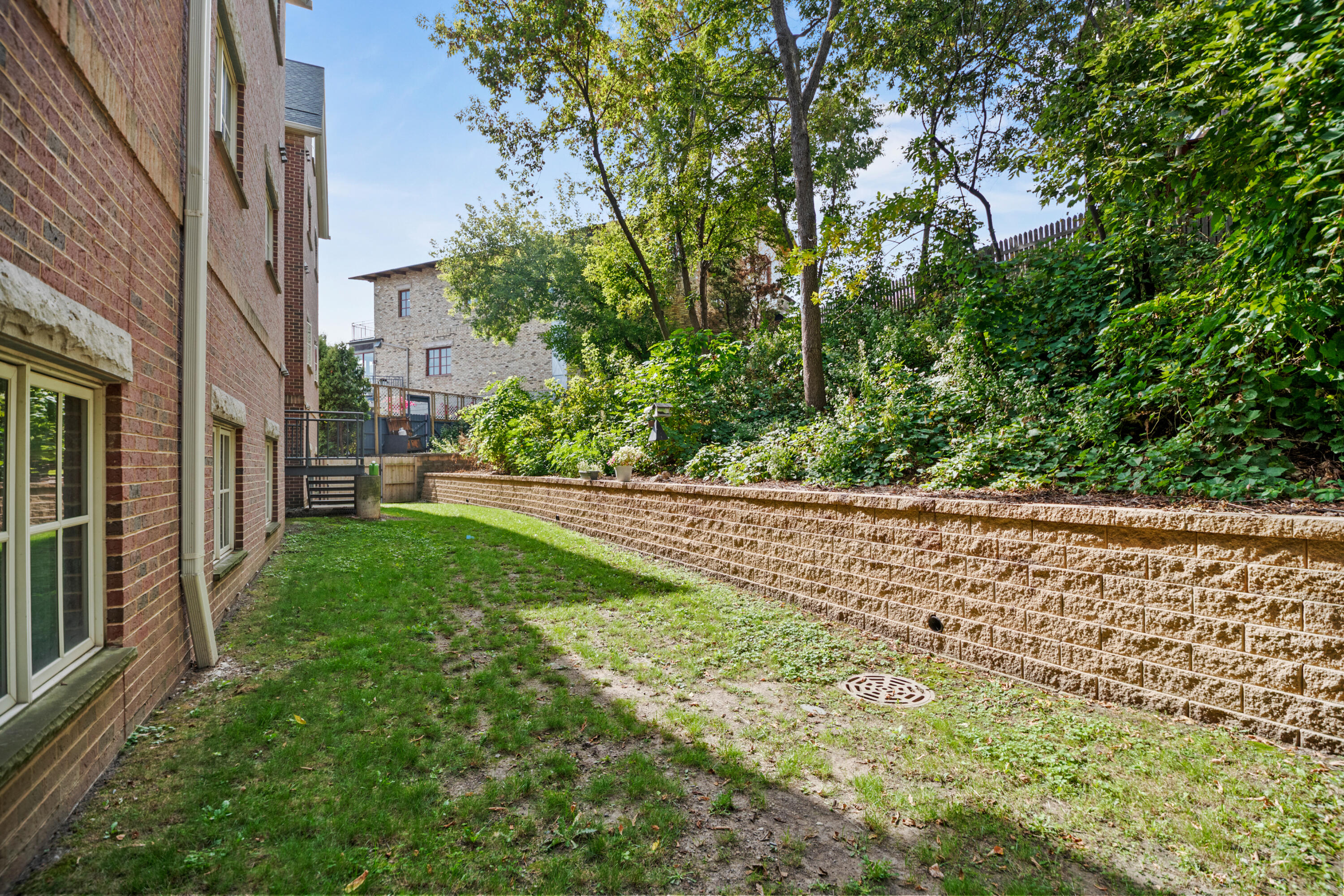 1809 North Commerce Street, Unit 103 Milwaukee, WI 53212 - Photo 54 of 66 DSC_4485