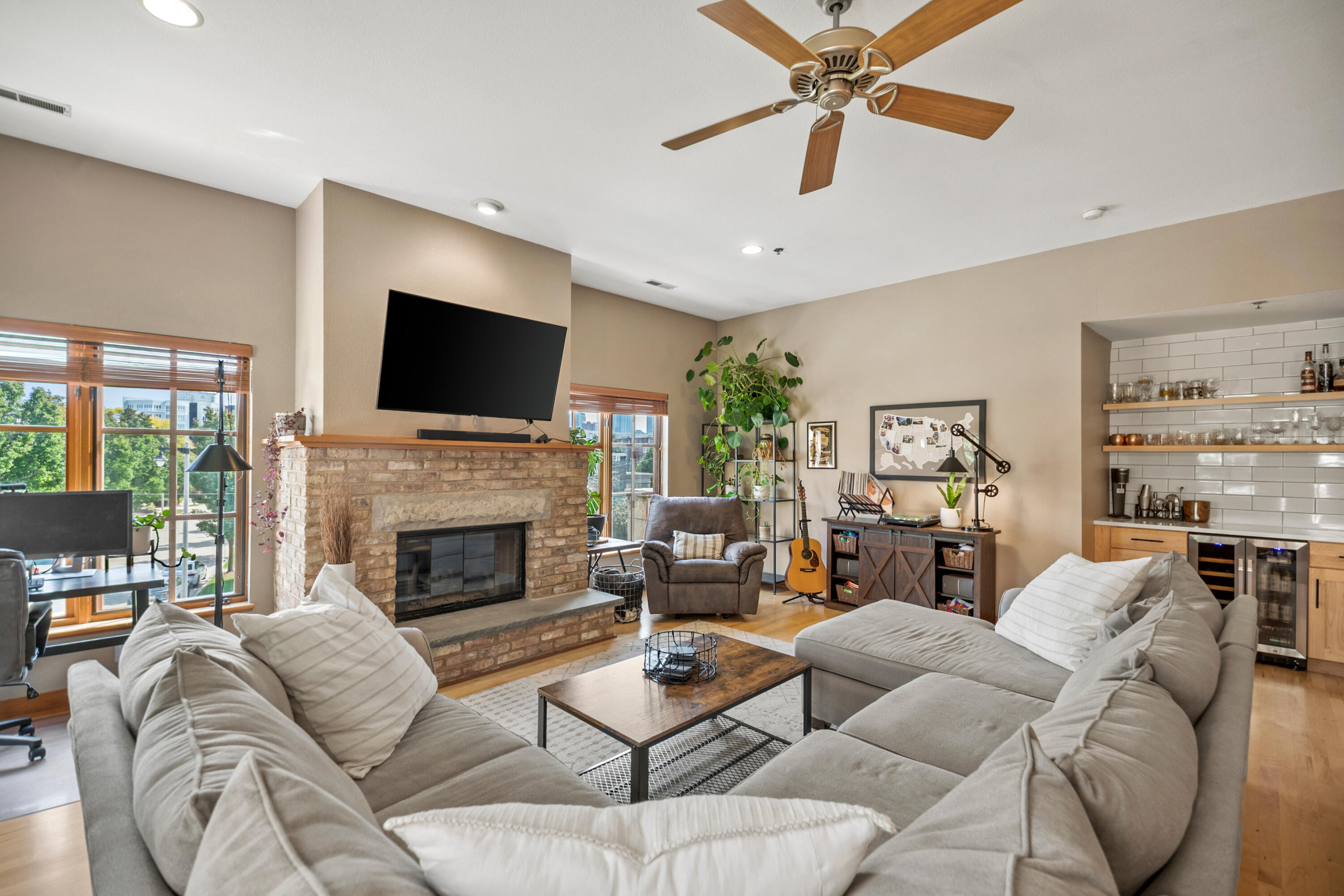 1809 North Commerce Street, Unit 103 Milwaukee, WI 53212 - Photo 7 of 66 DSC_4272-Edit