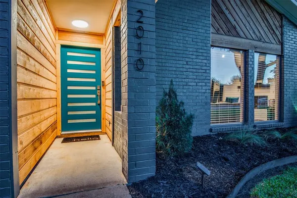 $629,000 | 2010 Heather Brook Drive, Grapevine, TX 76051